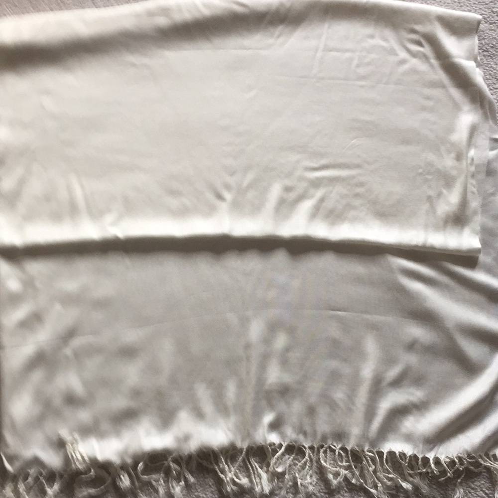 SHOULDER WRAP NWT